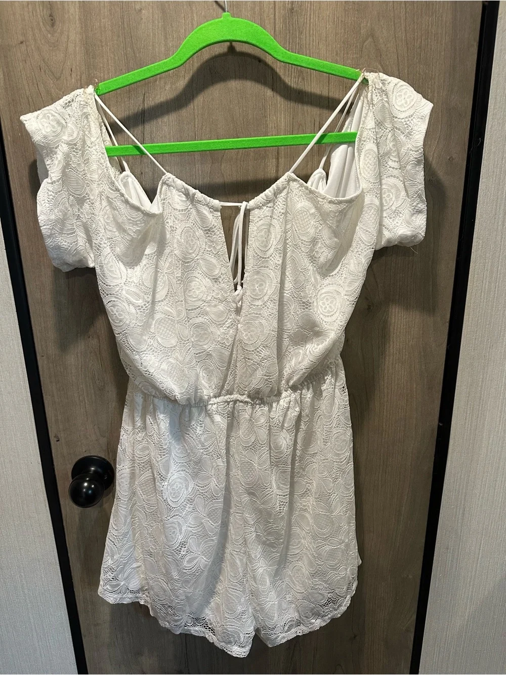 Miami White Lace Cold Shoulder Surplice Romper Size M